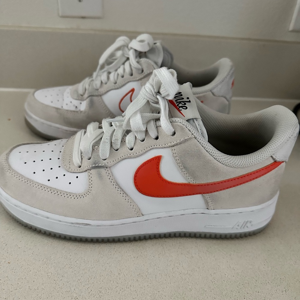 Nike Air Force 1 - Cream & Orange